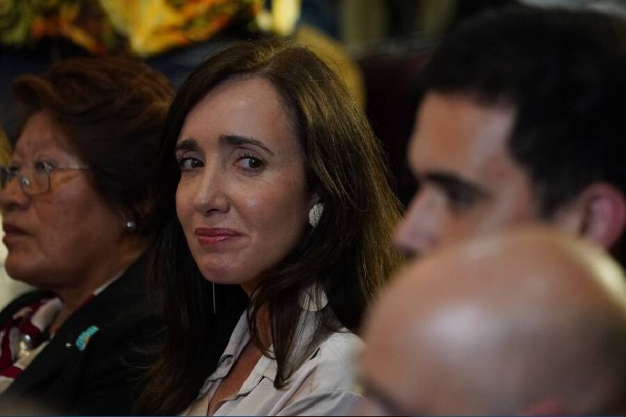 (Senador entrerriano) Victoria Villarruel se pone al frente de las negociaciones por el escándalo de Kueider y define el llamado a sesión