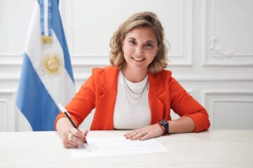 La camporista Stefanía Cora aún espera ser convocada a jurar como senadora en reemplazo de Kueider