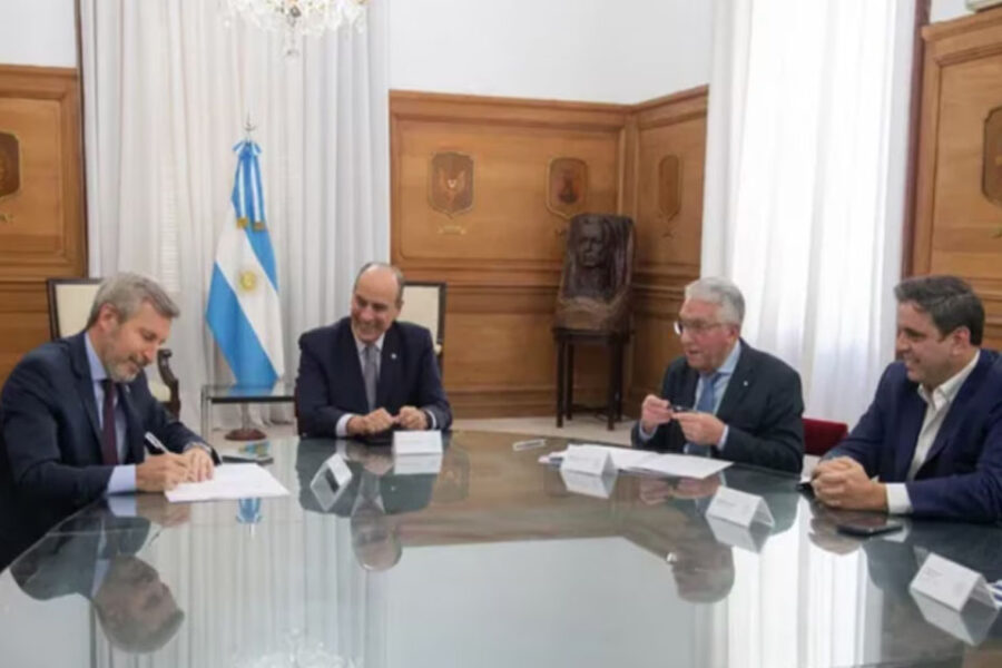 (Mención a Entre Ríos) En 2024, la Nación traspasó 258 obras públicas a provincias y municipios por 63 mil millones de pesos