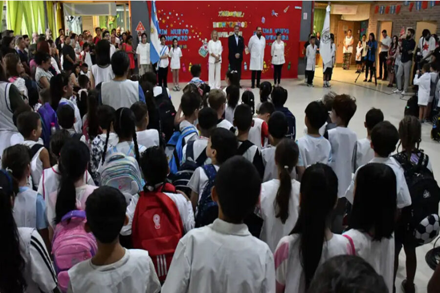 (Mención a Entre Ríos) Paro Nacional de 24 horas impide el inicio de las clases en 13 provincias