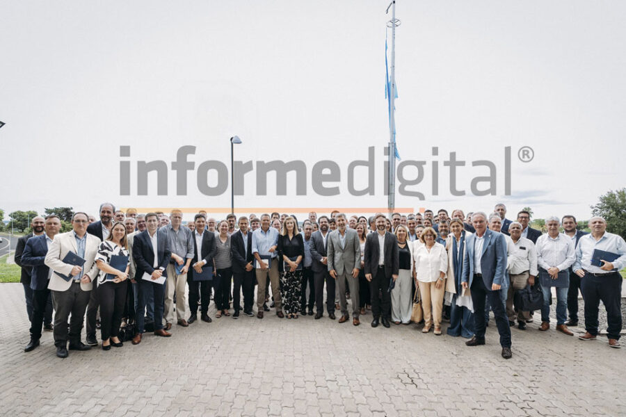 Frigerio reunió a los intendentes: administración, obra pública y Vialidad