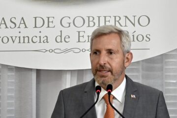 Rogelio Frigerio congeló los sueldos de funcionarios de Entre Ríos