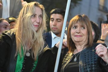 Acuerdo oculto entre Macri y Cristina Kirchner para frenar proyecto de ficha limpia, según el Gobierno