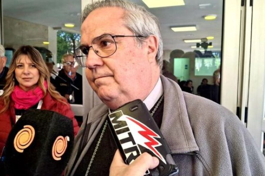 El cardenal Rossi destaca el compromiso de la Iglesia con los hospitales del Polo Sanitario: “La obligación es acompañar a todos”