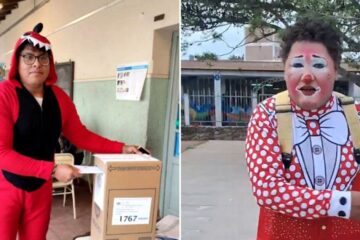 Las perlitas del domingo electoral: el payaso candidato, el joven vestido de dragón y la mujer de 102 años que votó