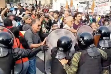 Nuevos choques en la marcha de jubilados: la policía implementó el protocolo antipiquete