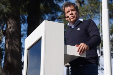 Manes lanza nuevo espacio político tras ruptura con la UCR y critica a Milei por su similitud con Cristina