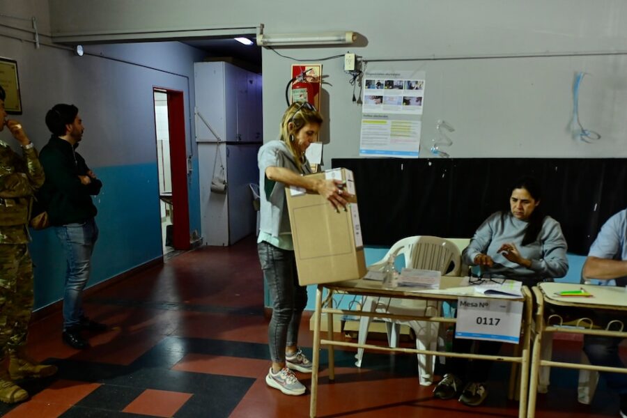 Requisitos y exenciones para renunciar a ser autoridad de mesa en las Elecciones CABA 2025