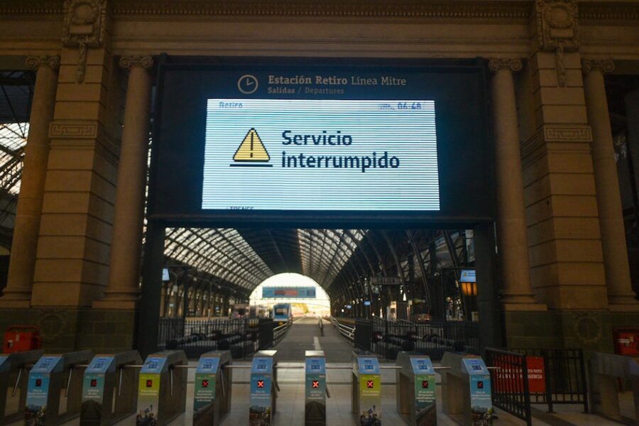 Expertos laboralistas apoyan la regulación del derecho de huelga dispuesta por el Gobierno