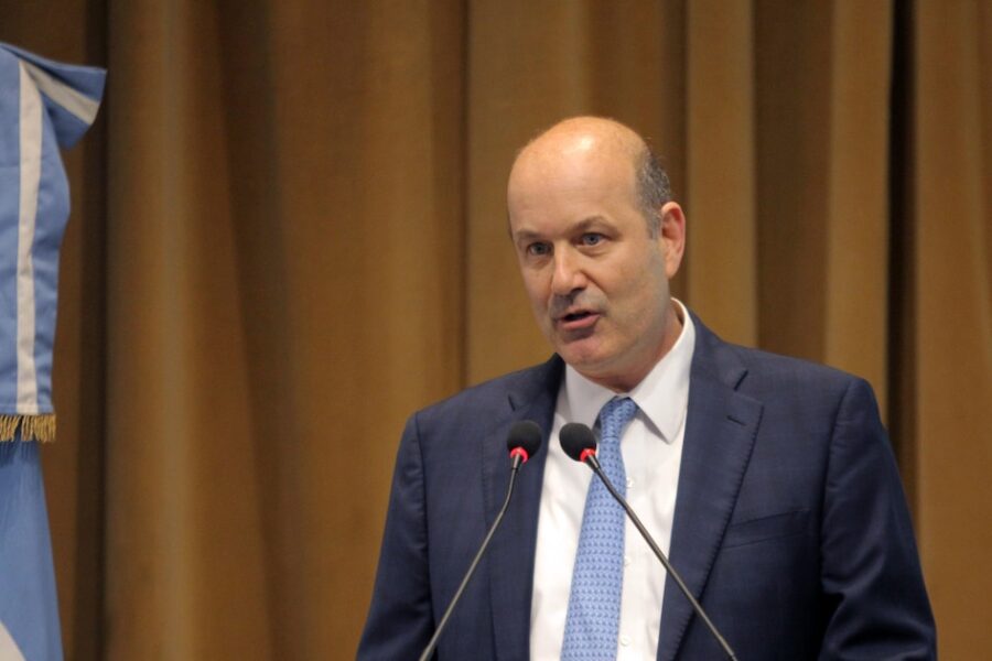 Gobierno establece fecha de desvinculación para empleados que reprobaron la prueba de idoneidad