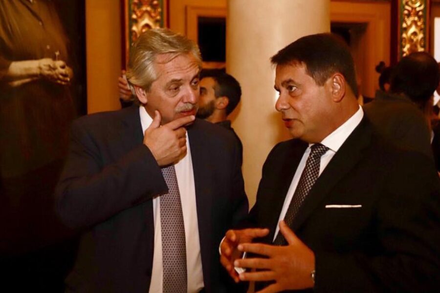 Alberto Fernández y sus lazos con los hermanos Whpei en un informe de la PROCELAC