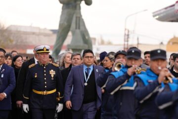 Gobernador de Santa Cruz cuestiona a empleados públicos tras reclamos salariales: ¿Probaron el trabajo en el sector privado?