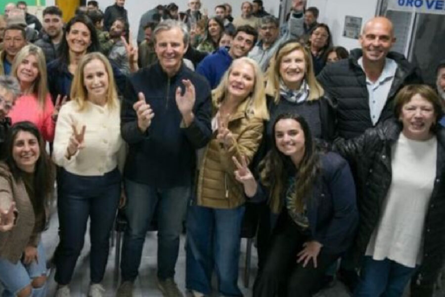 Apareció Bahl junto a dirigentes peronistas ¿Será candidato?