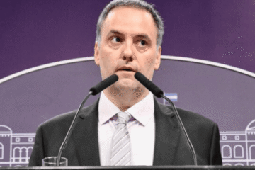 Adorni se pronunció sobre el bono de $100.000 para jubilados y anunció una nueva moratoria