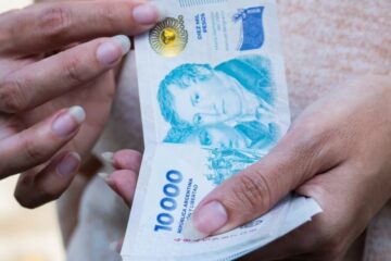 Bono y aumento para jubilados de Anses: beneficiarios de $366.481 en mayo