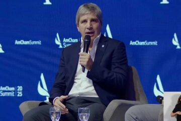 Anuncios del Gobierno sobre el uso de los dólares del colchón generan expectativa