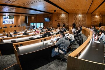 Passerini presenta nuevo organigrama: aprobación con tensiones en el Concejo Deliberante