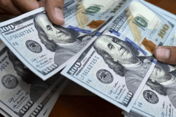 EE.UU. informa sobre la salida de circulación de estos billetes del dólar