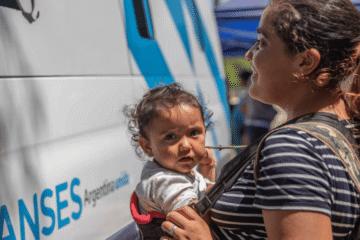 AUH recibirá un bono adicional de $40.000 en mayo, sin aumento ni Tarjeta Alimentar.