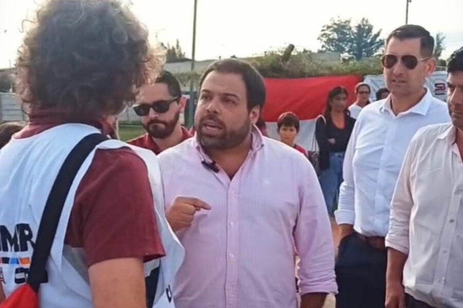 Troncoso a AGMER: “Ustedes vaciaron la obra social con salarios millonarios”