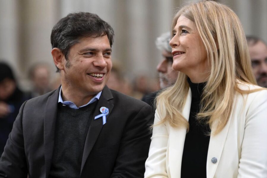 Axel Kicillof presenta su movimiento Derecho al Futuro con respaldo de intendentes y legisladores del PJ