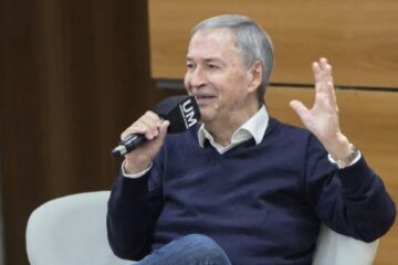 Schiaretti advierte sobre el dólar: está reprimido y el país enfrenta falta de reservas económicas