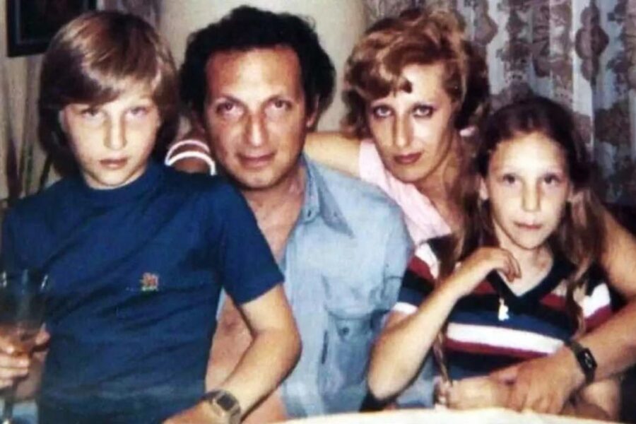 Milei y su Patología: Un Análisis del Perfil del Controversial Político Argentino