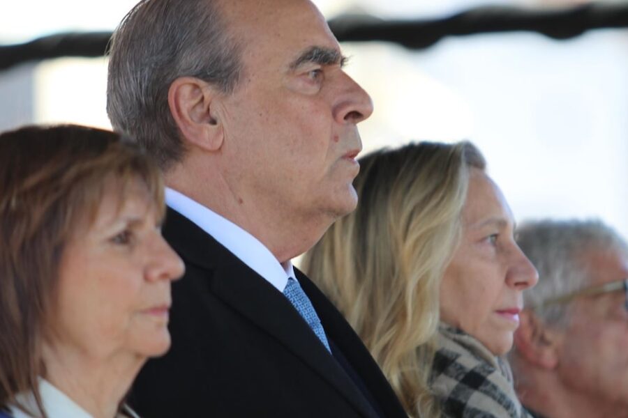 Gobierno elude polémica sobre manifestaciones en casa de Cristina Kirchner y asegura que se diluirán con el tiempo