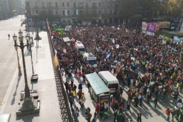 Protestas de jubilados y organizaciones en el Congreso por el 4J, Garrahan, CONICET y derechos de personas con discapacidad
