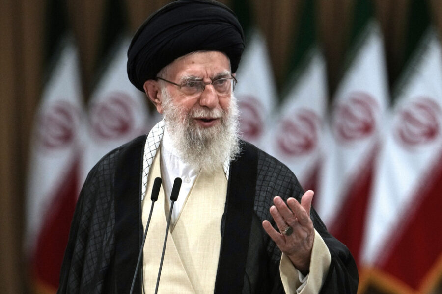 Líder de Irán afirma haber ganado la guerra de 12 días contra Israel según declaraciones recientes.