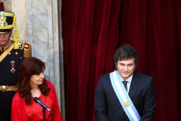 Estrategia del Gobierno frente a la condena de CFK: silencio oficial y dilema sobre el candidato libertario en Buenos Aires