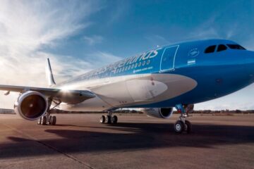 Brasil impone multa a Aerolíneas Argentinas por inconsistencias operativas, sin afectar la oferta de vuelos según la empresa