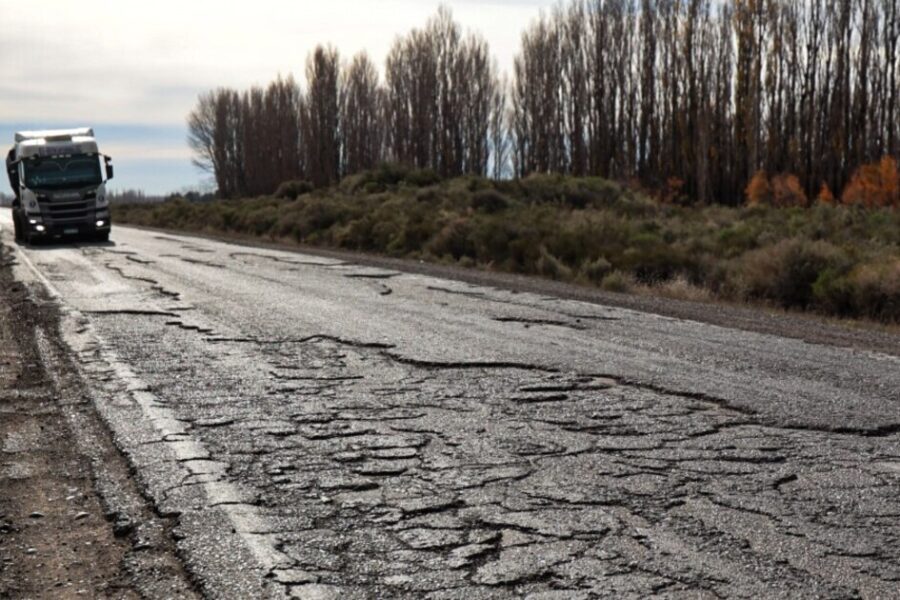 Gobernadores exigen mejoras en rutas nacionales ante la gestión deficiente del Gobierno y planes de privatización de caminos