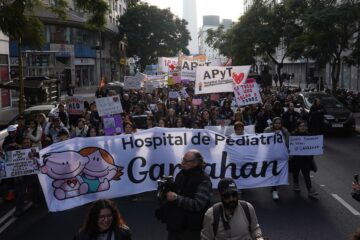 Trabajadores del Garrahan inician un paro y organizan festival ante la falta de soluciones del Gobierno y funcionarios criticados