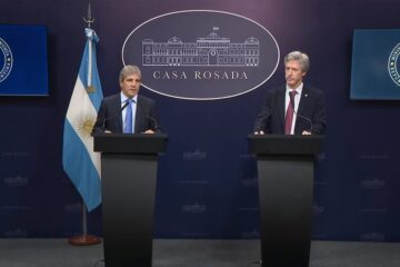 Gobierno negocia préstamo de USD 2.000 millones con bancos para fortalecer reservas del BCRA y reestructura bonos del Tesoro