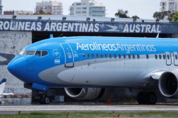 Aerolíneas Argentinas modificará 50 vuelos y afectará a 6.000 pasajeros por paro de pilotos que genera pérdidas millonarias