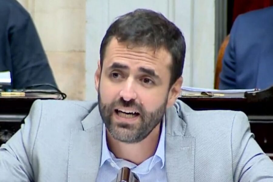Diputado de La Cámpora imputado por peculado y abuso de autoridad por difusión de fake news; desafuero a la vista