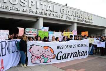 Gobierno convoca audiencia con gremios para abordar conflicto en el Hospital Garrahan durante conciliación obligatoria