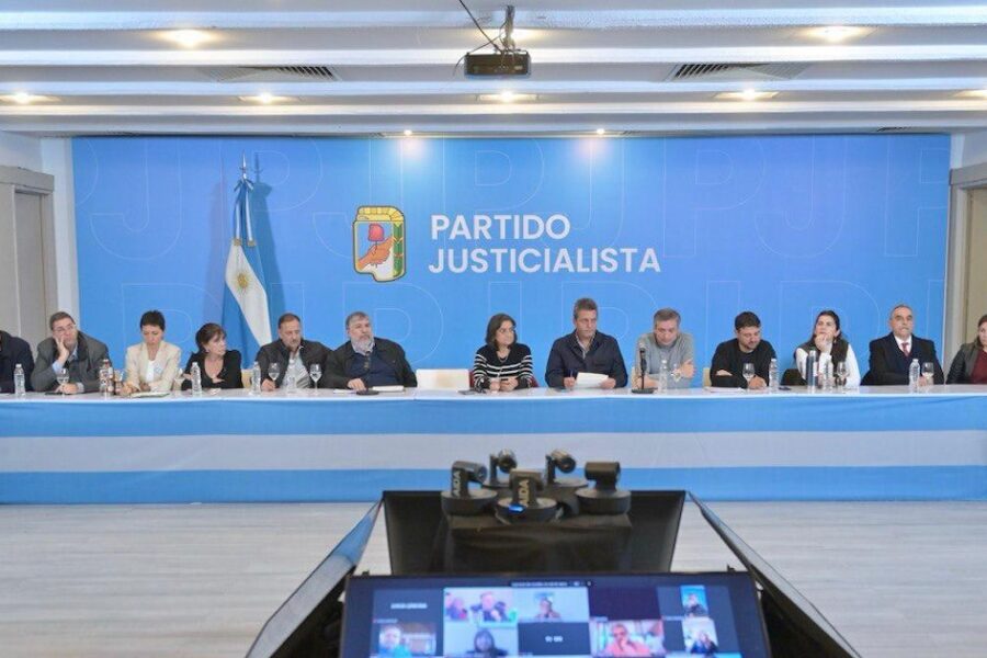 Intendentes apoyarán a CFK en reunión del PJ y harán pausa en la interna por unos días, con foco en presencias bonaerenses