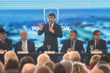 Ignacio Torres criticó a los jueces de Chubut que buscan impedir el plebiscito para la eliminación de fueros en los tres poderes