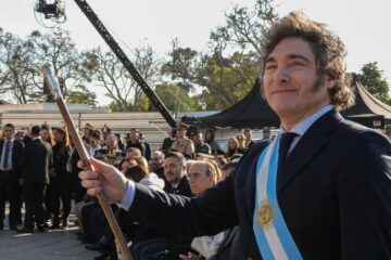Milei lidera la ceremonia por el Día de la Bandera en Palermo mientras Villarruel critica al Presidente desde Rosario