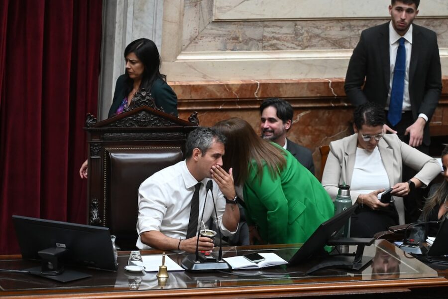 Gobierno se centra en elecciones y enfría el Congreso ante la arremetida opositora y tensiones con el peronismo.