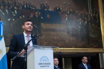 Diputado argentino relata su visita a Israel: “Un misil cayó a 600 metros” mientras sus actividades se suspenden por violencia