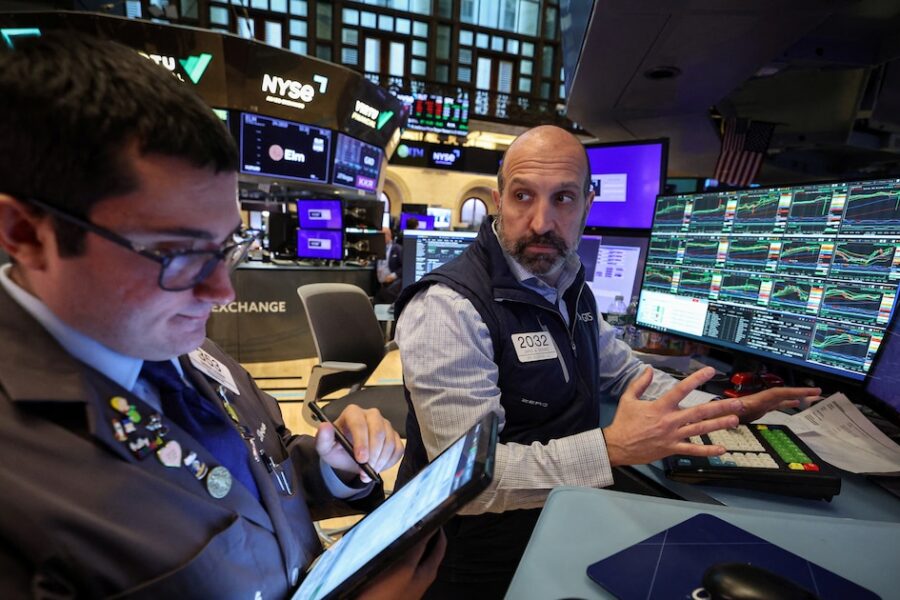 Estrategia de reservas del Gobierno fortalece la cotización de bonos en dólares y supera los USD 40.000 millones