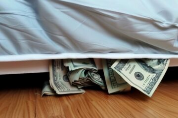 Dólares del colchón: análisis de los artículos clave de la ley que el Gobierno elabora para proteger sus medidas fiscales