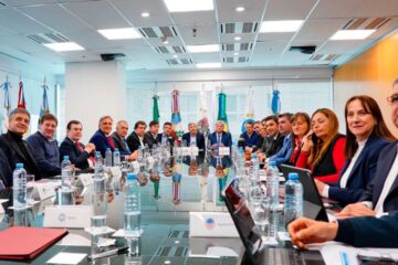 Gobernadores piden una distribución equitativa de fondos para afrontar la crisis económica actual