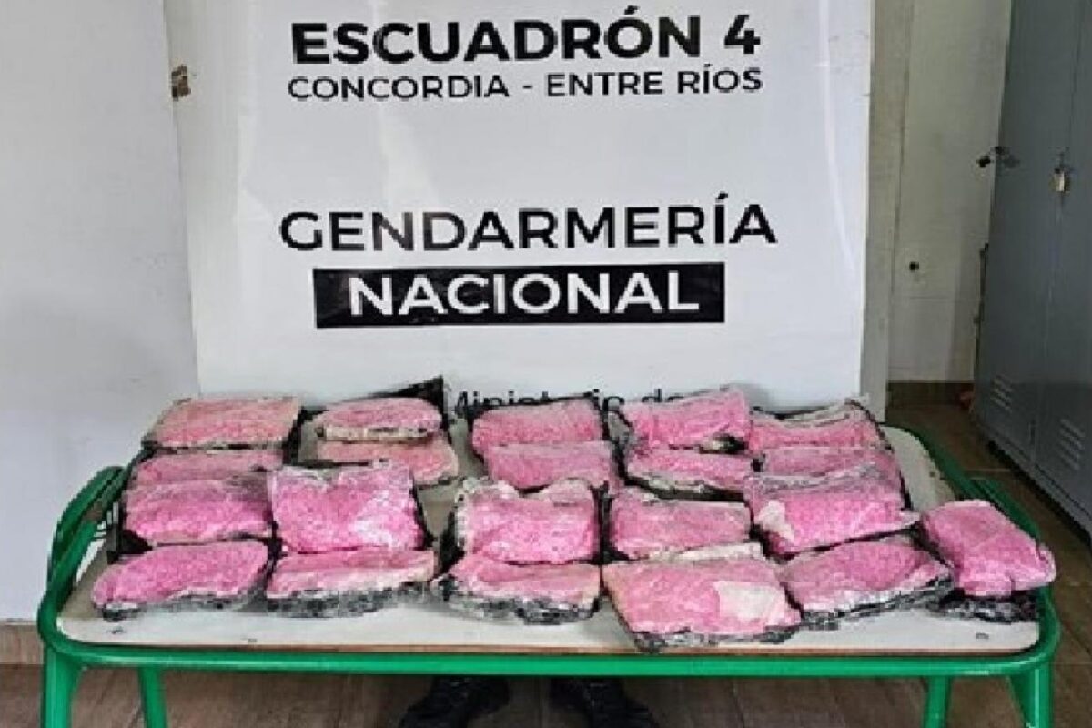 Gendarme arrestado por involucrarse en el tráfico de 18 kilos de éxtasis en importante operación policial