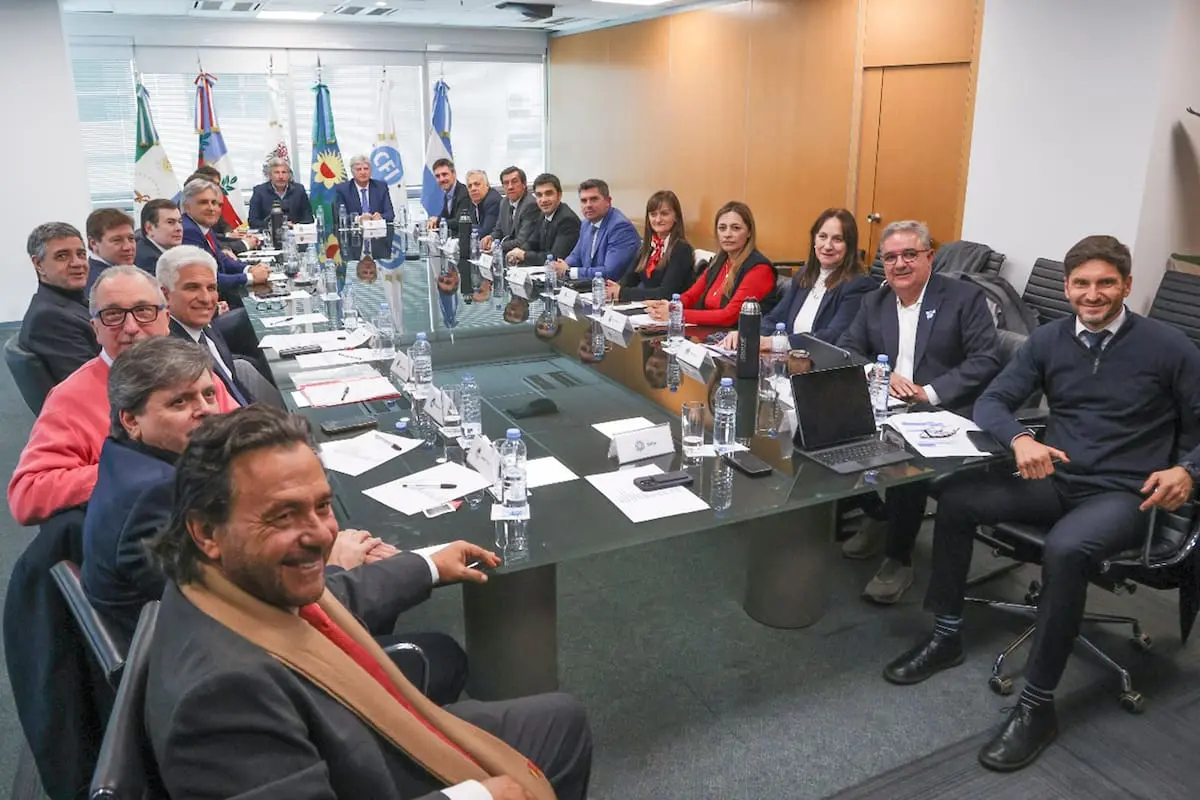 "No habrá veto que lo impida". Preocupa a los libertarios la ofensiva de los gobernadores por el reparto de los recursos