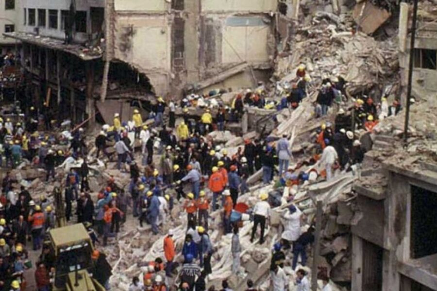 Ordenan juicio en ausencia para acusados iraníes y libaneses por atentado a la AMIA