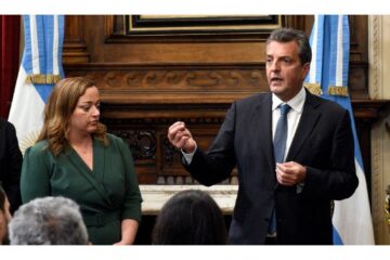 Tras la candidatura de Cristina Kirchner, Cecilia Moreau aseguró que “Sergio Massa también tiene que ser candidato”